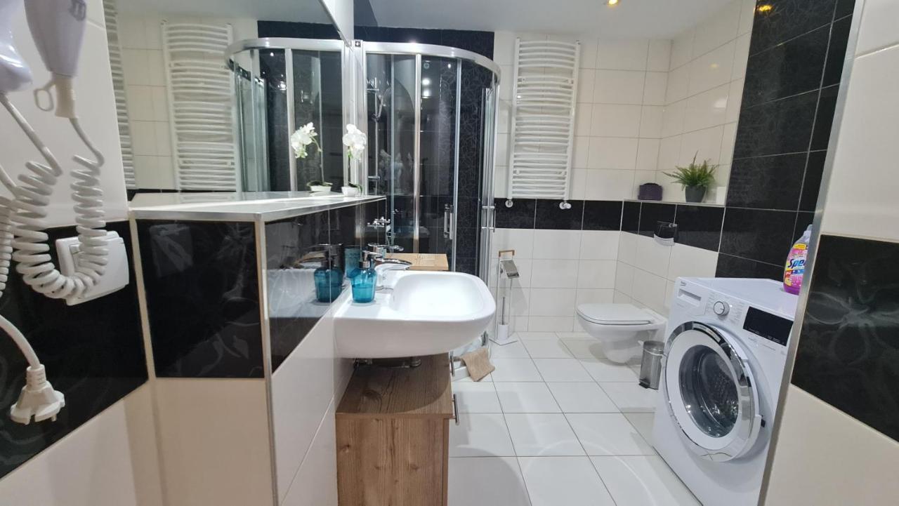 Apartment Pegaz & Aqua Marina Swinoujscie Kültér fotó